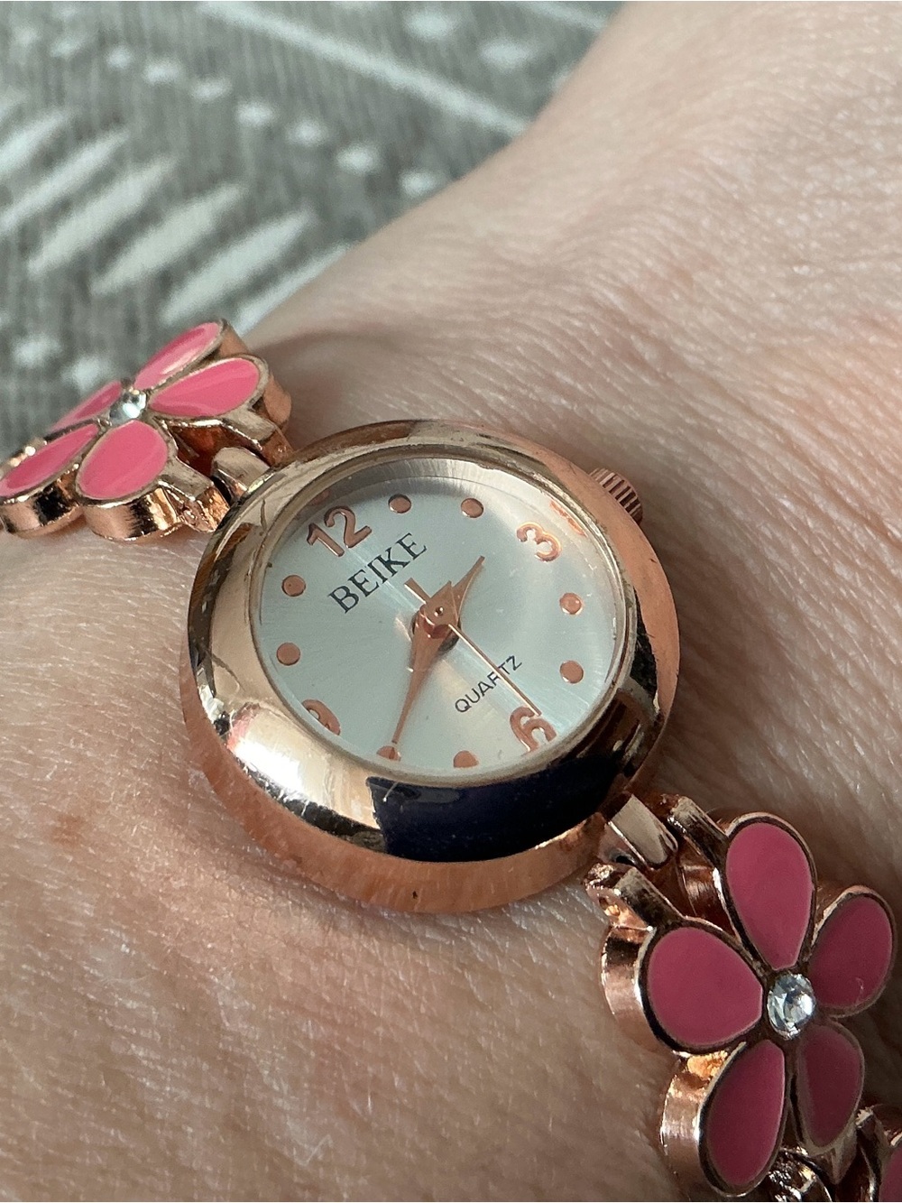 Elegant Rose Gold  Floral Bracelet Watch